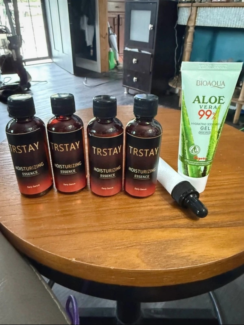 TRSTAY Moisturizing Essence Serum – Brown/Black Bottle, Aloe Vera Gel Combo (4)